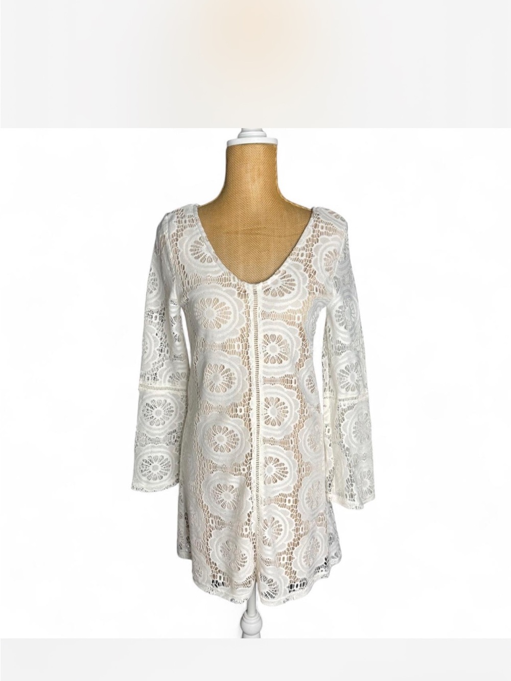 Xtraordinary Beige Crochet Lace Tunic